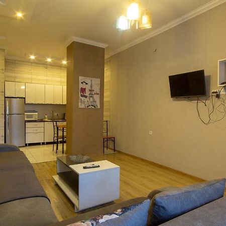 Home Apartments Tbilisi Exterior photo
